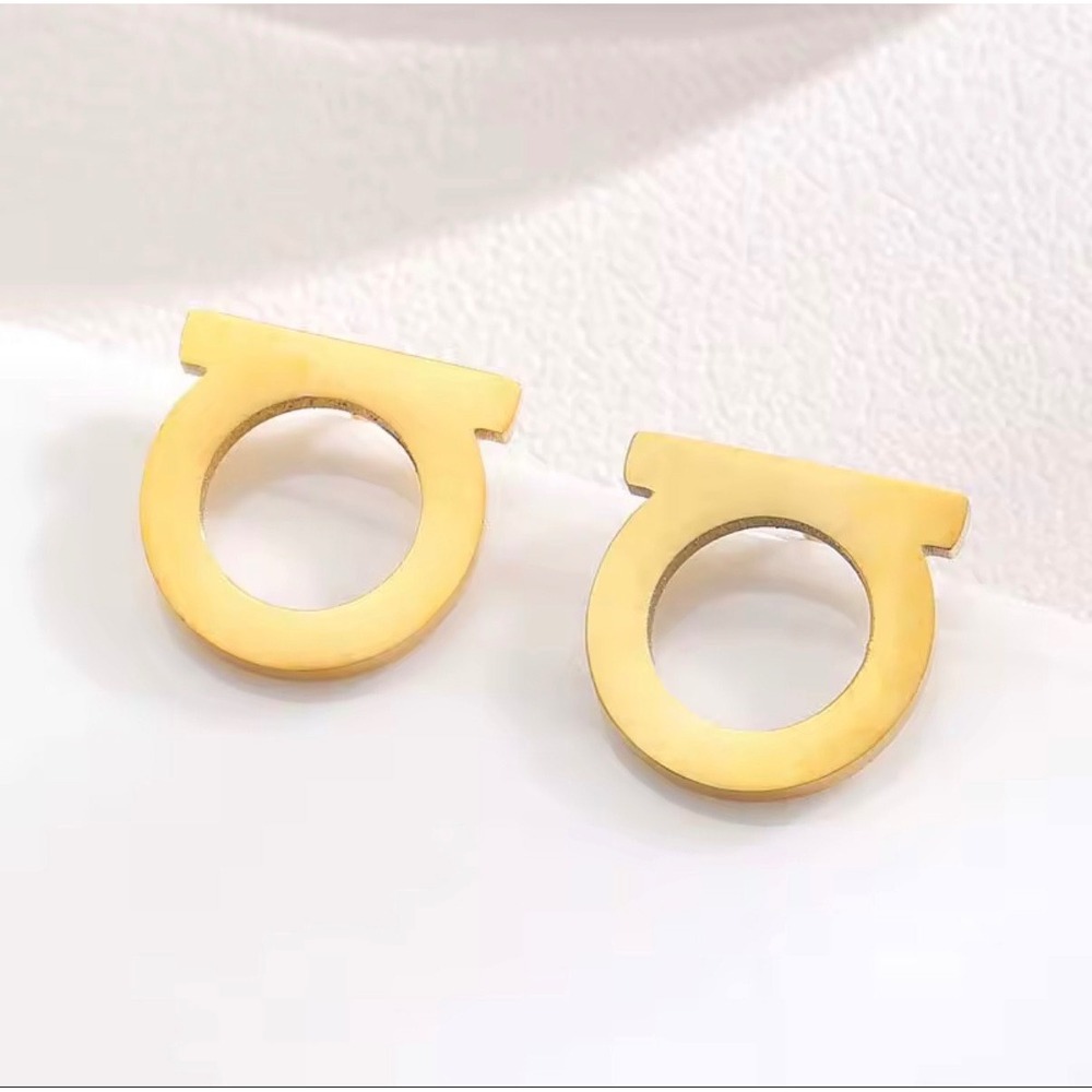 Gold Gancini Stud Earrings Minimalist Geometric Horseshoe Designer Style Studs